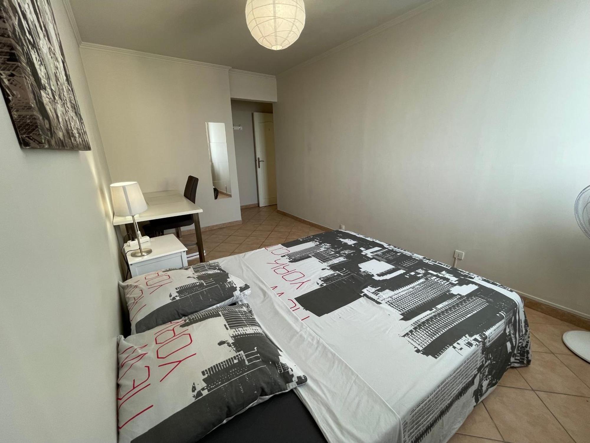 Location Chambre privée en colocation dans un appartement vaulx en velin centre Exterior foto